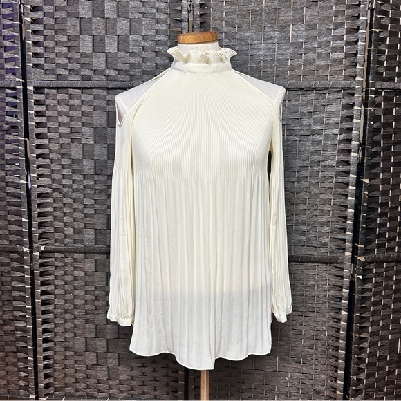 Lauren Ralph Lauren Hi Neck Off White Mini Pleat Peep Shoulder Blouse XS/S - Picture 1 of 11